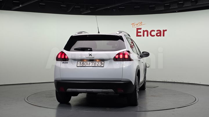 Peugeot 2008 2017 — 4