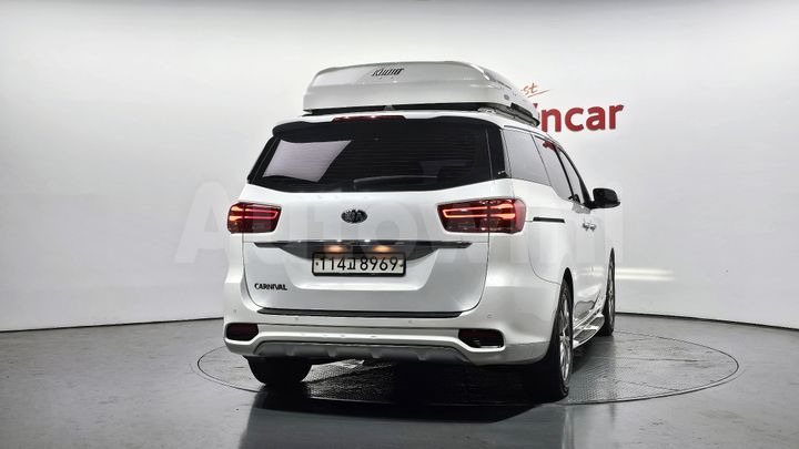 Kia Carnival 2019 — 4
