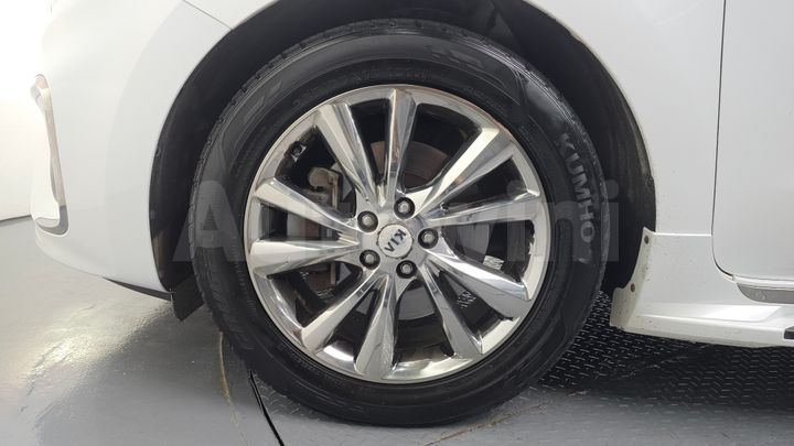Kia Carnival 2019 — 5