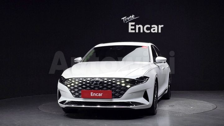 Hyundai Grandeur 2022 — 3