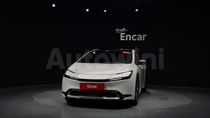 Toyota Prius 2026 — 3