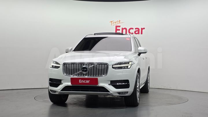 Volvo XC90 2017 — 3