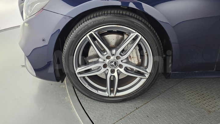 Mercedes-Benz E Class 2019 WDDZF4JB6KA596473 — 5