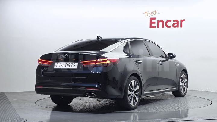 Kia K5 2016 — 2
