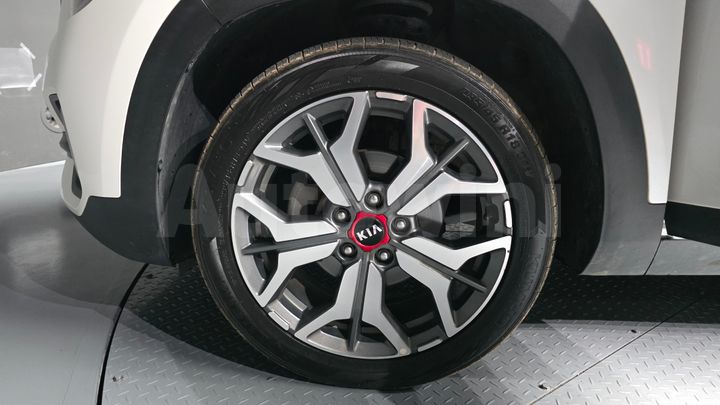Kia Seltos 2020 — 5