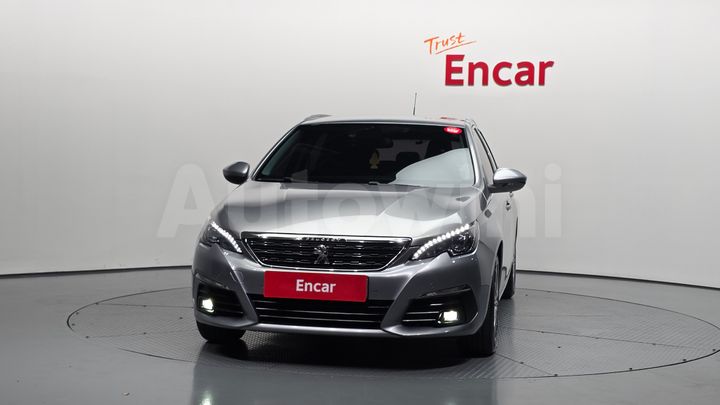Peugeot 308 2018 — 3