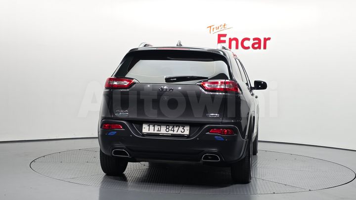 Jeep Cherokee 2015 — 4