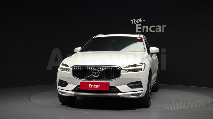 Volvo XC60 2019 — 3