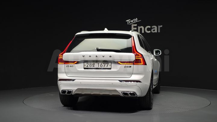 Volvo XC60 2019 — 4