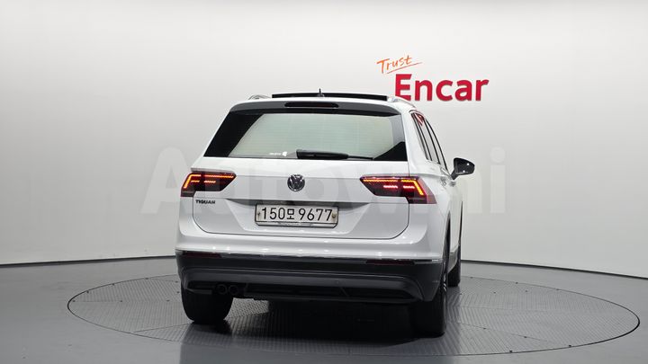 Volkswagen Tiguan 2020 — 4