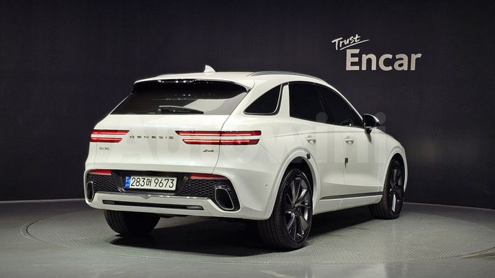 Genesis GV70 2024 — 2
