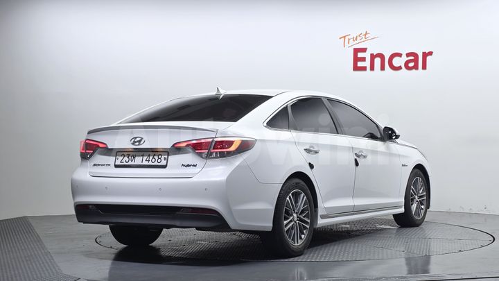 Hyundai Sonata 2016 — 2