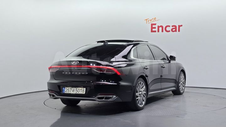 Hyundai Grandeur 2022 — 2