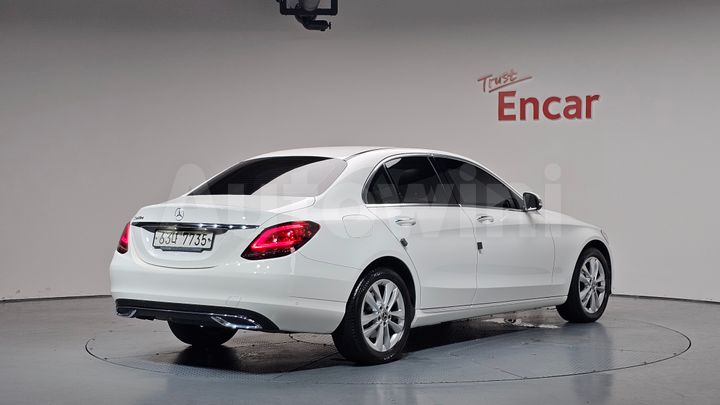 Mercedes-Benz C Class 2019 — 2