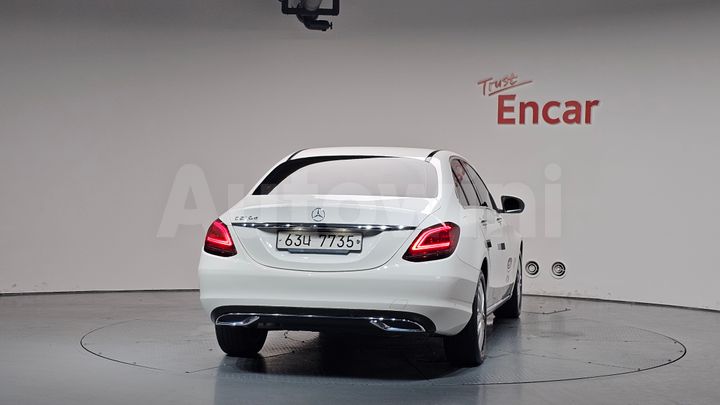 Mercedes-Benz C Class 2019 — 4