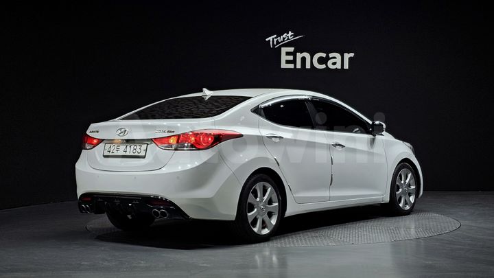 Hyundai Avante 2012 — 2