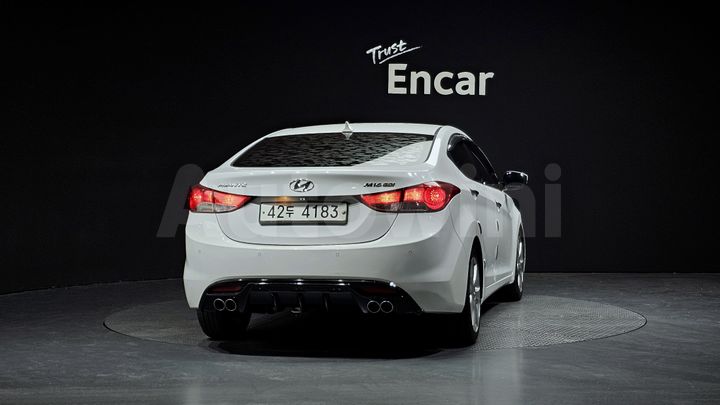 Hyundai Avante 2012 — 4