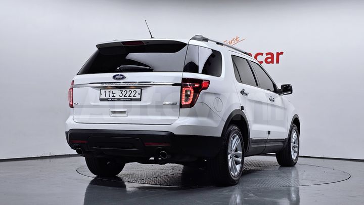 Ford Explorer 2015 — 2