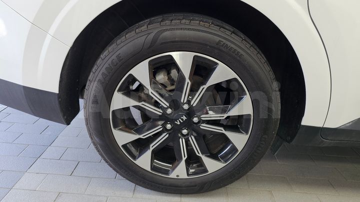 Kia Carnival 2021 — 5