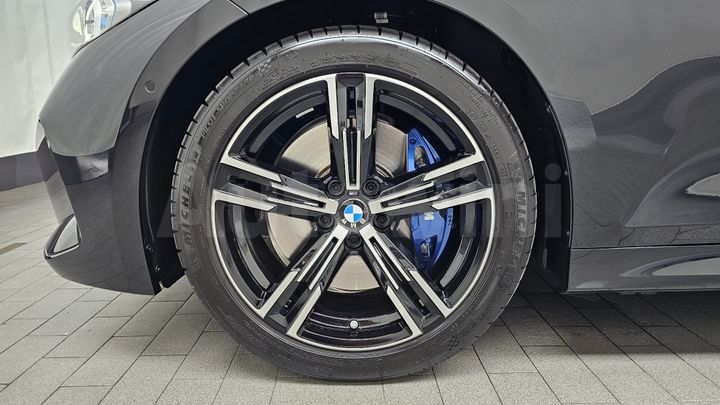 BMW 3 Series 2025 — 5