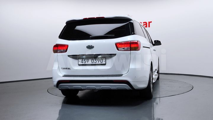Kia Carnival 2016 — 4