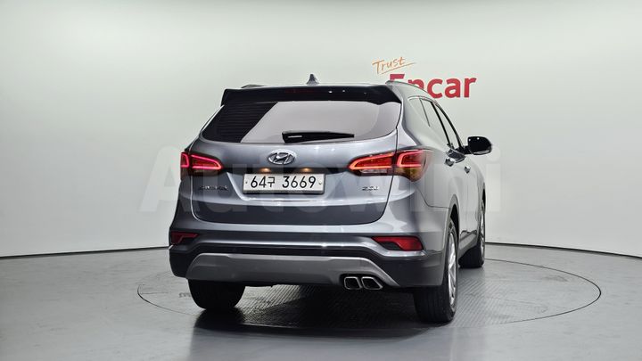 Hyundai SantaFe 2018 — 4