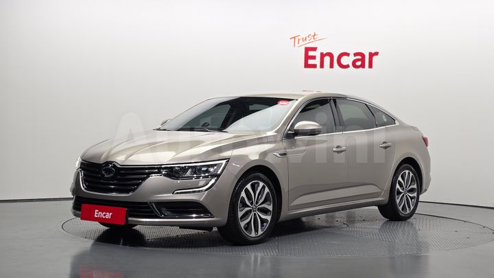 Renault SM6