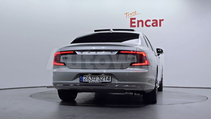 Volvo S90 2021 — 4