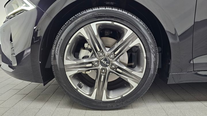 Kia K5 2022 — 5