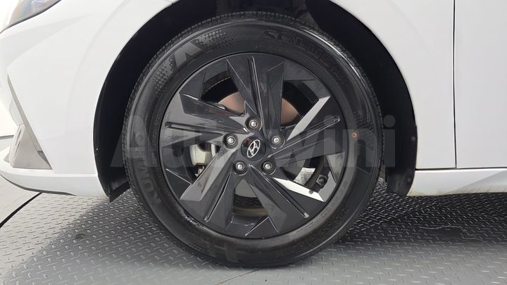 Hyundai Avante 2021 — 5