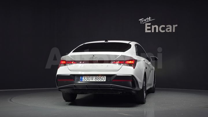 Hyundai Avante 2024 — 4