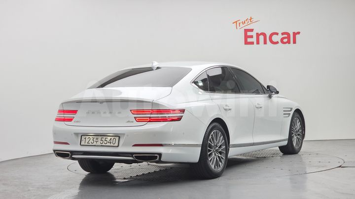 Genesis G80 2022 — 2