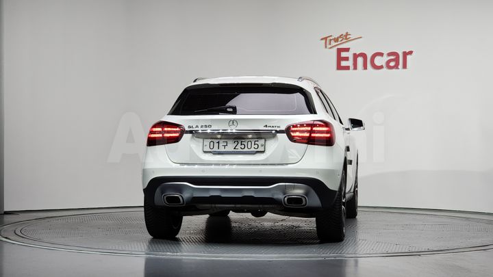 Mercedes-Benz GLA Class 2019 — 4