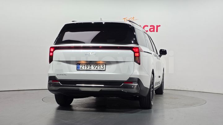 Kia Carnival 2024 — 4