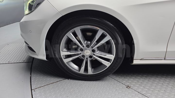 Mercedes-Benz E Class 2016 — 5
