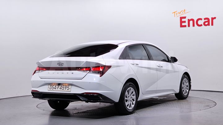 Hyundai Avante 2022 — 2