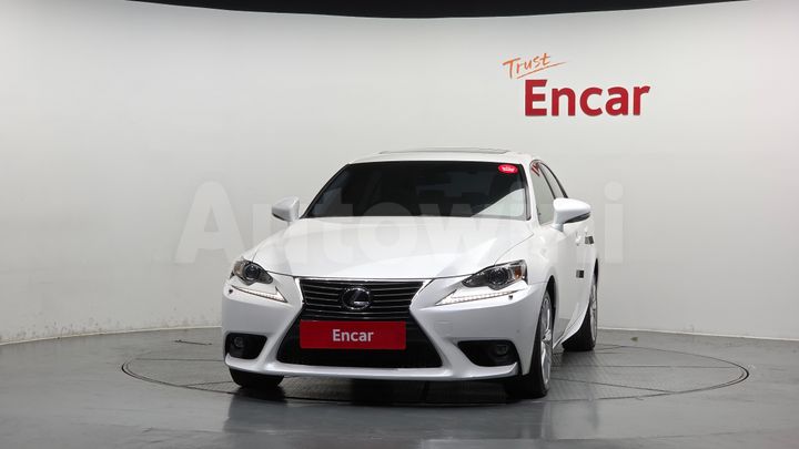Lexus IS 2015 — 3