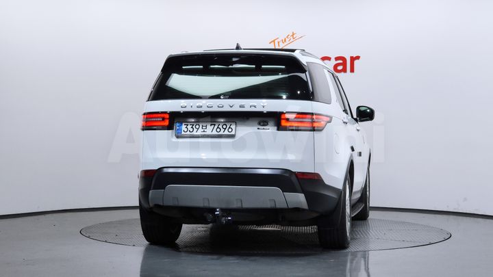 Land Rover Discovery 2018 — 3