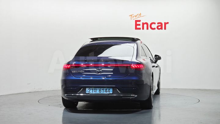 Mercedes-Benz EQS 2022 — 4