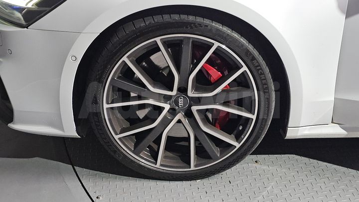 Audi S7