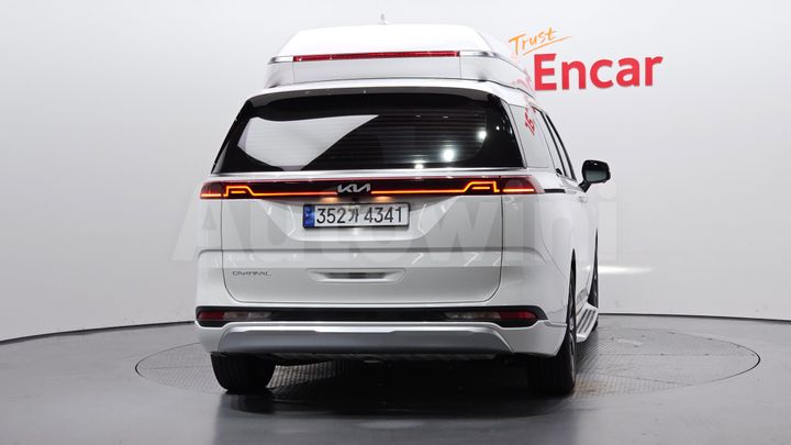 Kia Carnival 2023 — 4