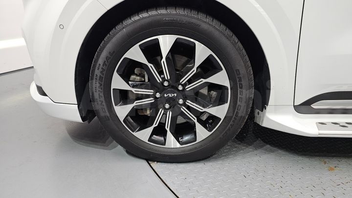 Kia Carnival 2023 — 5