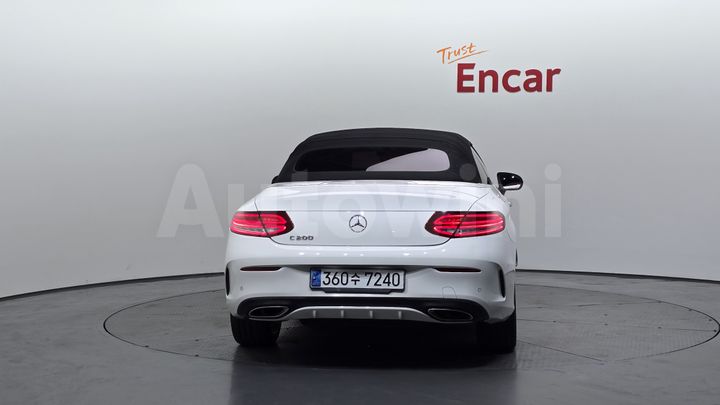 Mercedes-Benz C Class 2017 — 4