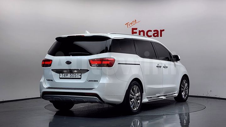 Kia Carnival 2018 — 2