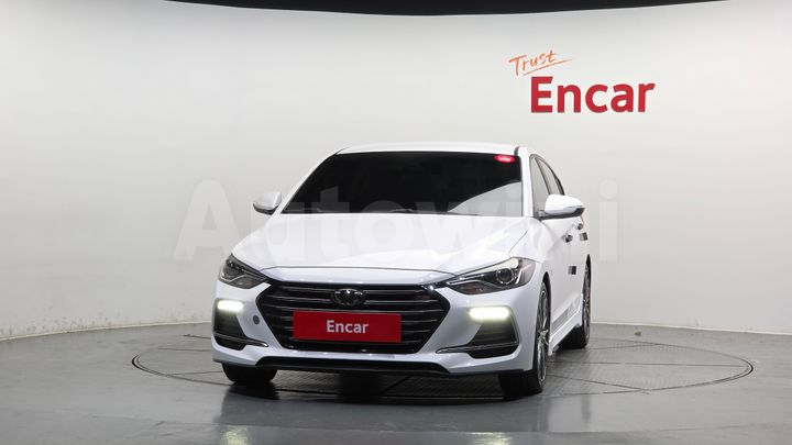 Hyundai Avante 2018 — 3