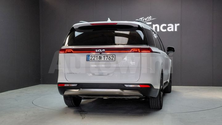 Kia Carnival 2023 — 4
