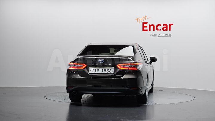 Toyota Camry 2018 — 4