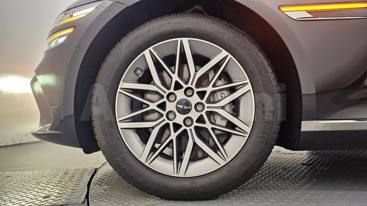 Genesis G80 2025 — 5