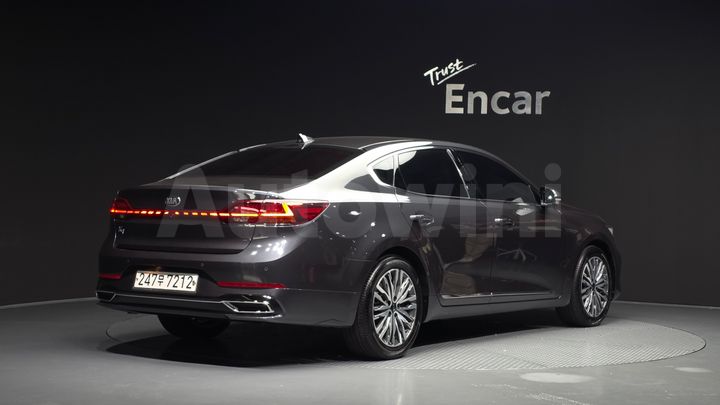 Kia K7 2020 — 2