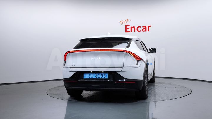Kia EV6 2022 — 4